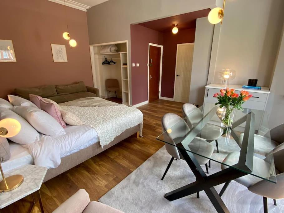 Studio For 3 Near Regents Park N5 Лондон Экстерьер фото