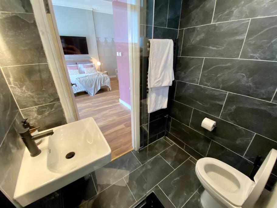 Studio For 3 Near Regents Park N5 Лондон Экстерьер фото