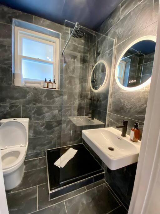 Studio For 3 Near Regents Park N5 Лондон Экстерьер фото